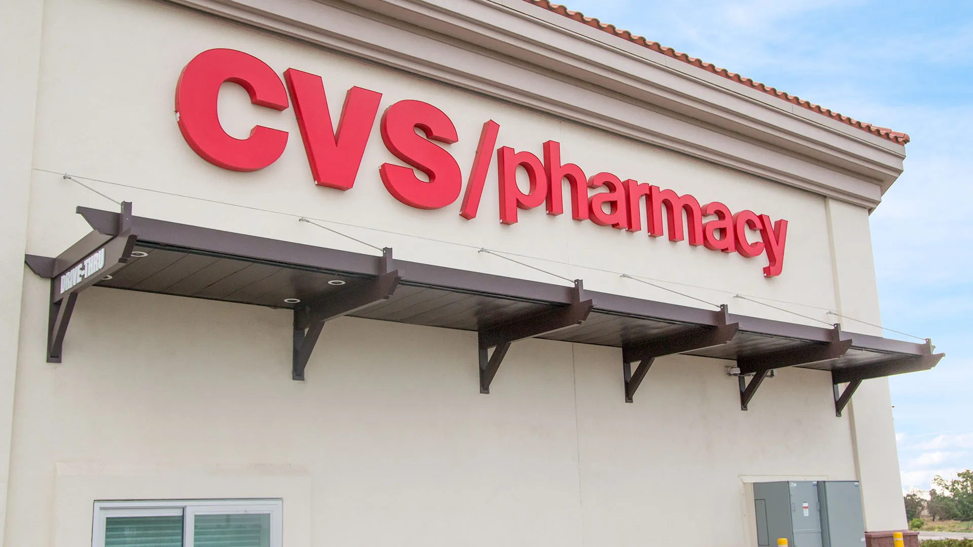 Featured image for “CVS Pharmacy: Custom Trex Wall Pergola Kits”Project Overview: R3 Builders, Inc. worked with CVS Pharmacy in Livingston, California to add seven, custom, Trex Wall Pergolas to enhance the building’s architectural appeal13124:full